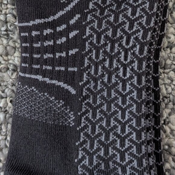 Columbia*‎ Men's COOLMAX Advanced Evaporation 2 Pairs Grey Socks~ Size 6-12 - Picture 3 of 8